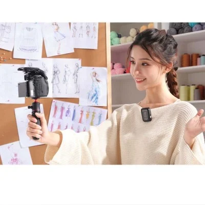Saramonic 2-Person Wireless 2.4GHz Clip-On Microphone System with Lavaliers